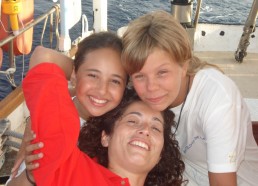 En mer, Thiziri, Estelle et Nathalie