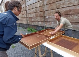 Activité jeux en bois avec Clothilde et Léo