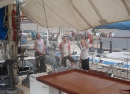 Melissa, Régis et Michaël découvrent leur bateau