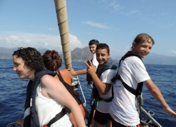 On prend les vagues dans la delphinière