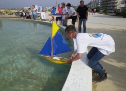 Lancement du bateau pour l’équipe de Théo et Alisson