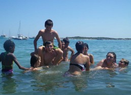 Baignade à la plage de Pianterella