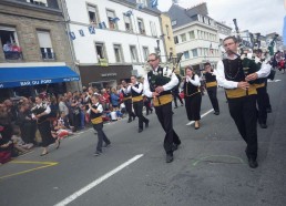 Défilé dans les rue de Concarneau