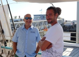 Pas mal Greg et le directeur du port