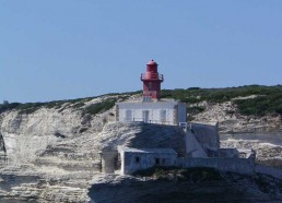 La balise d’entrée dans le port de Bonifacio