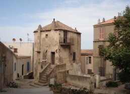 Les matelots visitent la citadelle de Calvi