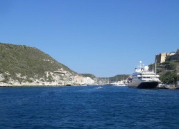 L’entrée du port de Bonifacio