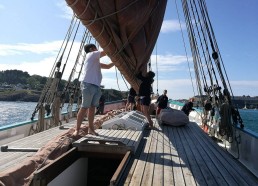 Roméo et Maewenn aux manoeuvres