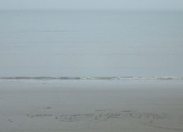 Œuvre des matelots sur le sable