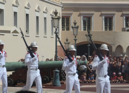 Relève de la garde princière