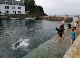 Baignade à port Lay