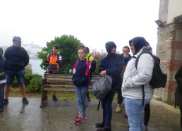 Écoute du guide sur l’île Tristan