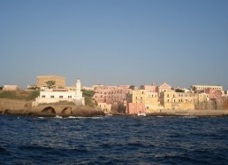 Le petit port de l’île de Ventotene