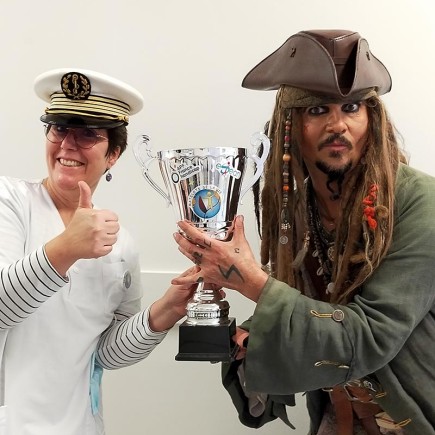 Jack Sparrow fête la victoire avec l’ESEAN