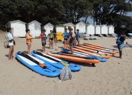 Nos Matelots attentifs aux explications de Maxime