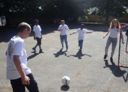 Partie de foot avant le déjeuner