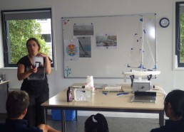 Atelier « Vent dans les voiles » avec Claire de la Cité de la Voile Eric Tabarly