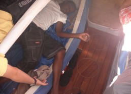 En navigation vers Stromboli, Seydy se repose