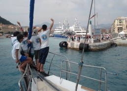 Le retour des matelots dans le port de Nice