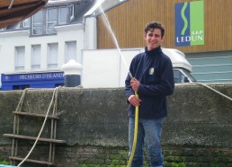 Euh Pierre… Le rouf est à tes pieds