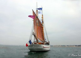 Les voiles sont hissées - Photos © Alain LORET