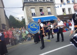 Défilé dans les rue de Concarneau