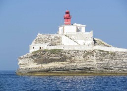 Le phare du port de Bonifacio