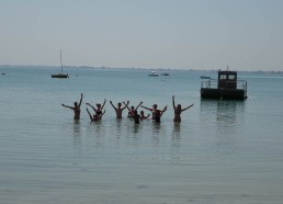 1er bain de mer tous ensemble