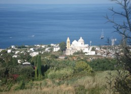 Vue du petit village de Stromboli 