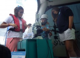 Louise et Cécilia avec Simone Gras de Cap vers la Nature