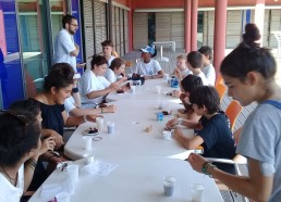 Un goûter tous ensemble sur la terrasse de l’institut !