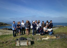 Les Matelots avec les jeunes de la commune