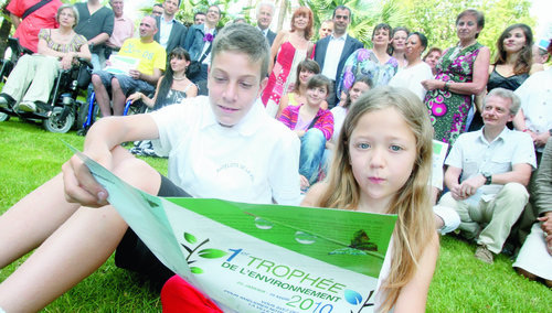 Les Trophées de l'Environnement ont été remis hier à la villa Masséna à 23 lauréats. Pour que Nice reste une ville verte.Photo Franck Fernandes