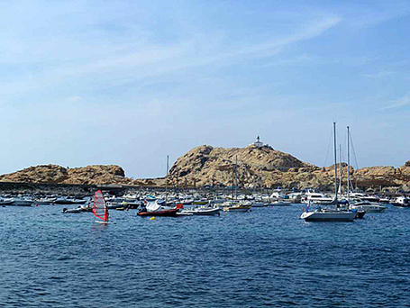 matelots de la vie de l'ile rousse à bonifacio