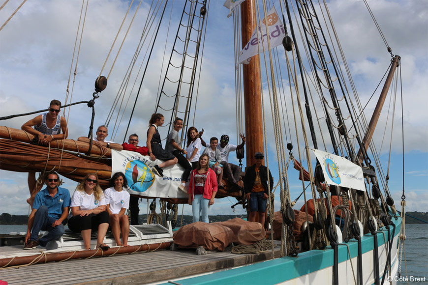 Les enfants ont embarqué mercredi 3 août au port de Brest. copyright Côté Brest