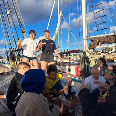 Petite fête sur le pont