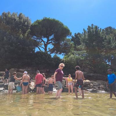 Les pieds dans l’eau avec ce beau temps