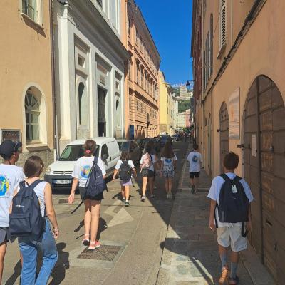 Présentation historique d'Ajaccio et jeu de piste dans la ville, accompagnés de Marie-Sabine