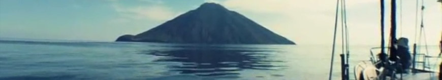 Le Stromboli dans l'archipel des îles éoliennes